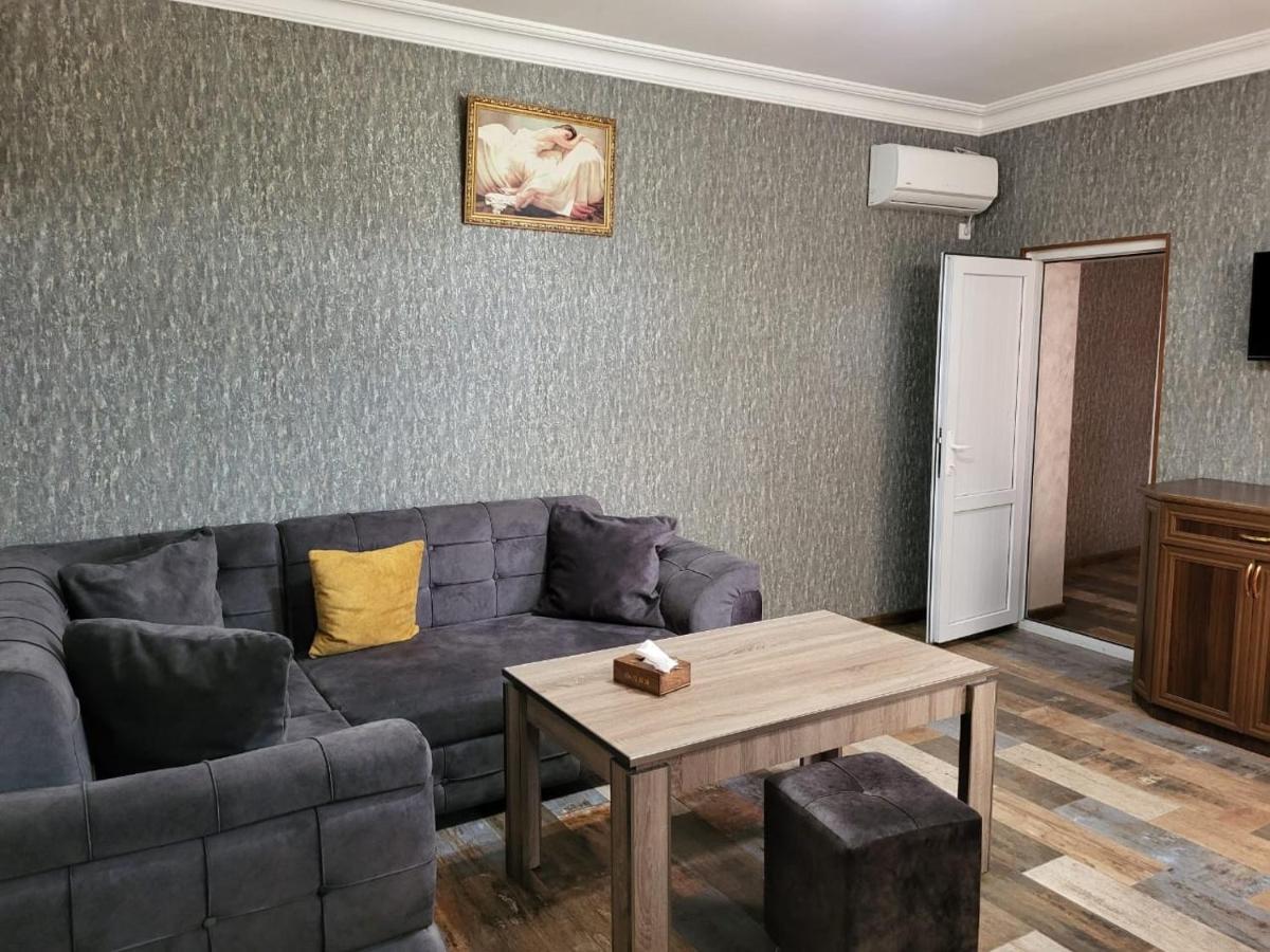 Ralina Restaurant And Hotel Davalinskiy Tsemzavod 外观 照片