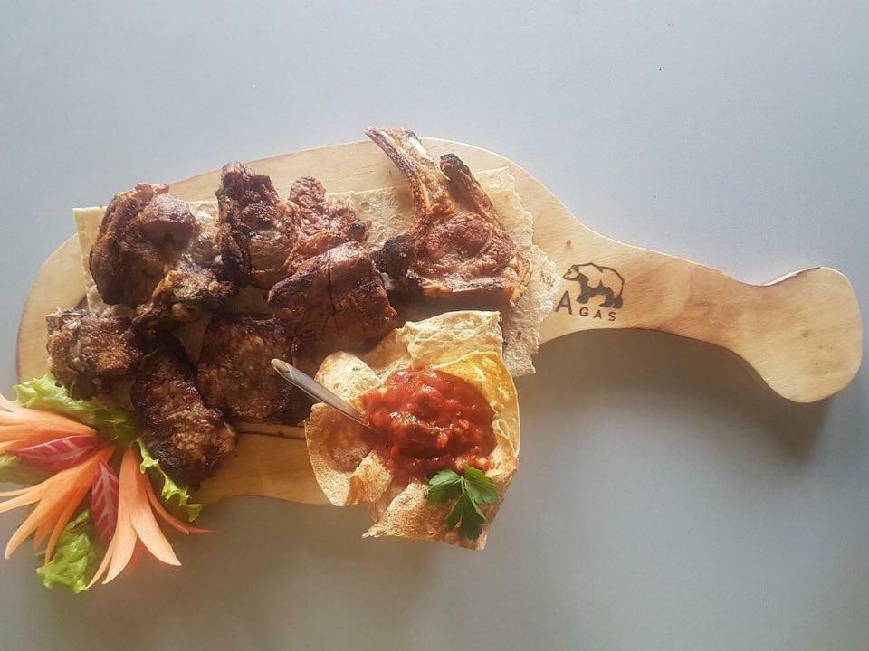 Ralina Restaurant And Hotel Davalinskiy Tsemzavod 外观 照片
