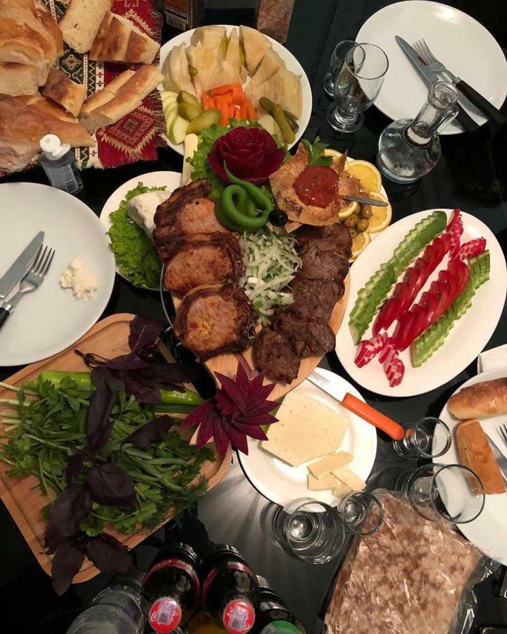 Ralina Restaurant And Hotel Davalinskiy Tsemzavod 外观 照片